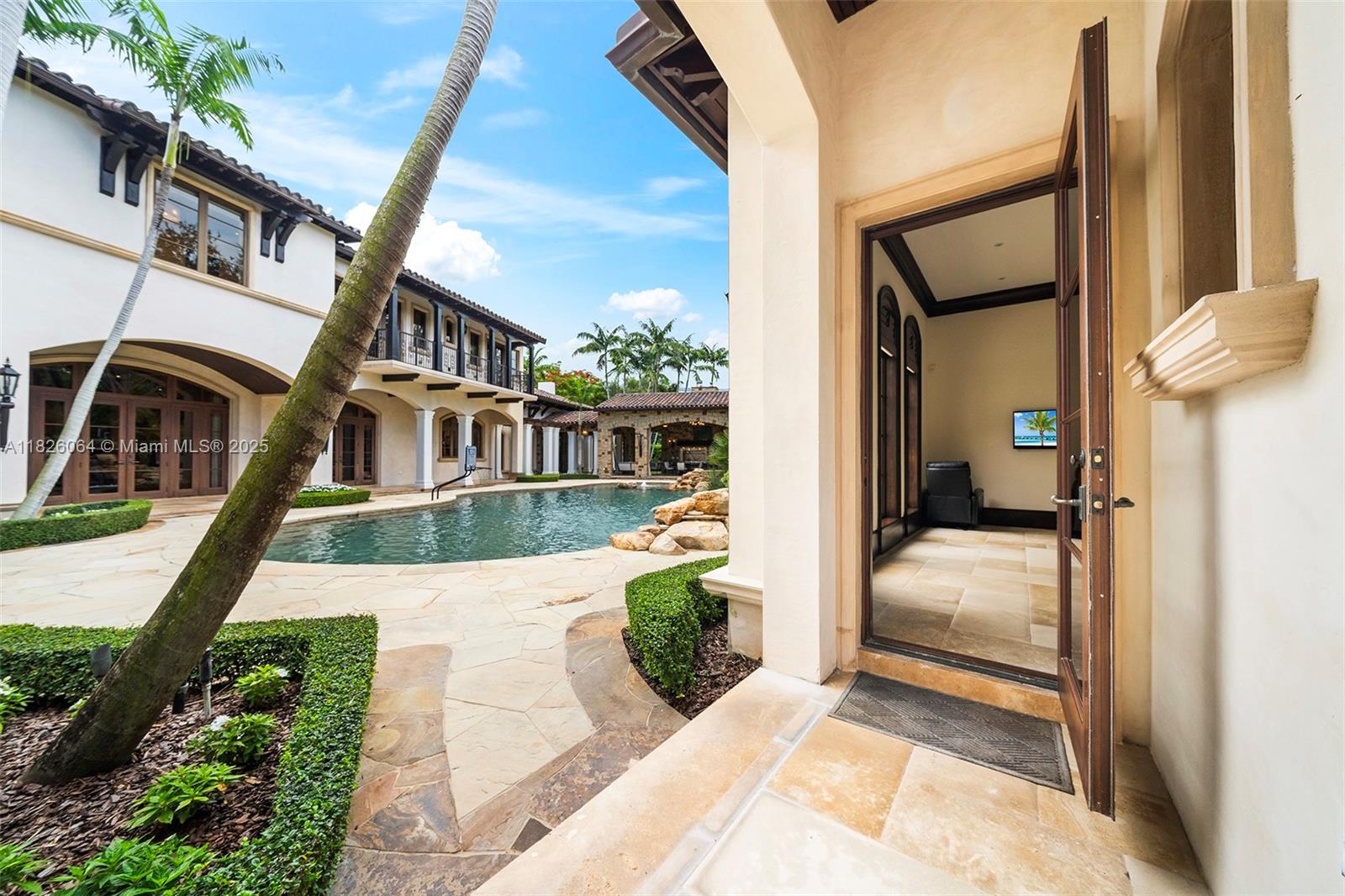 MARTIN SUBURBAN ACRES - Residential
