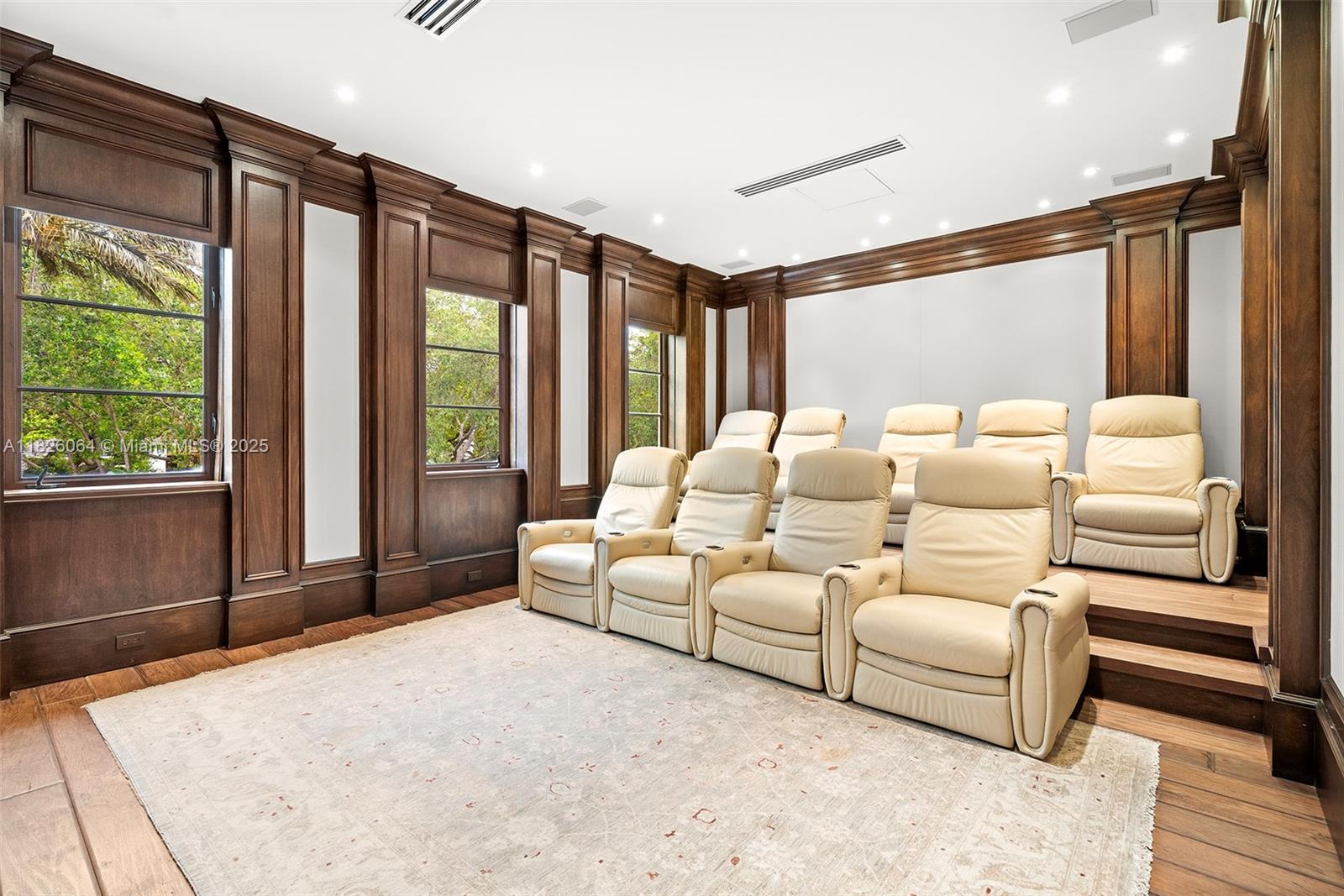 MARTIN SUBURBAN ACRES - Residential