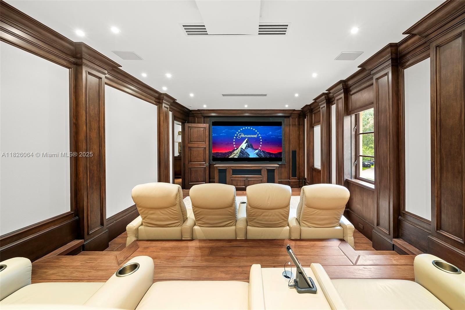MARTIN SUBURBAN ACRES - Residential