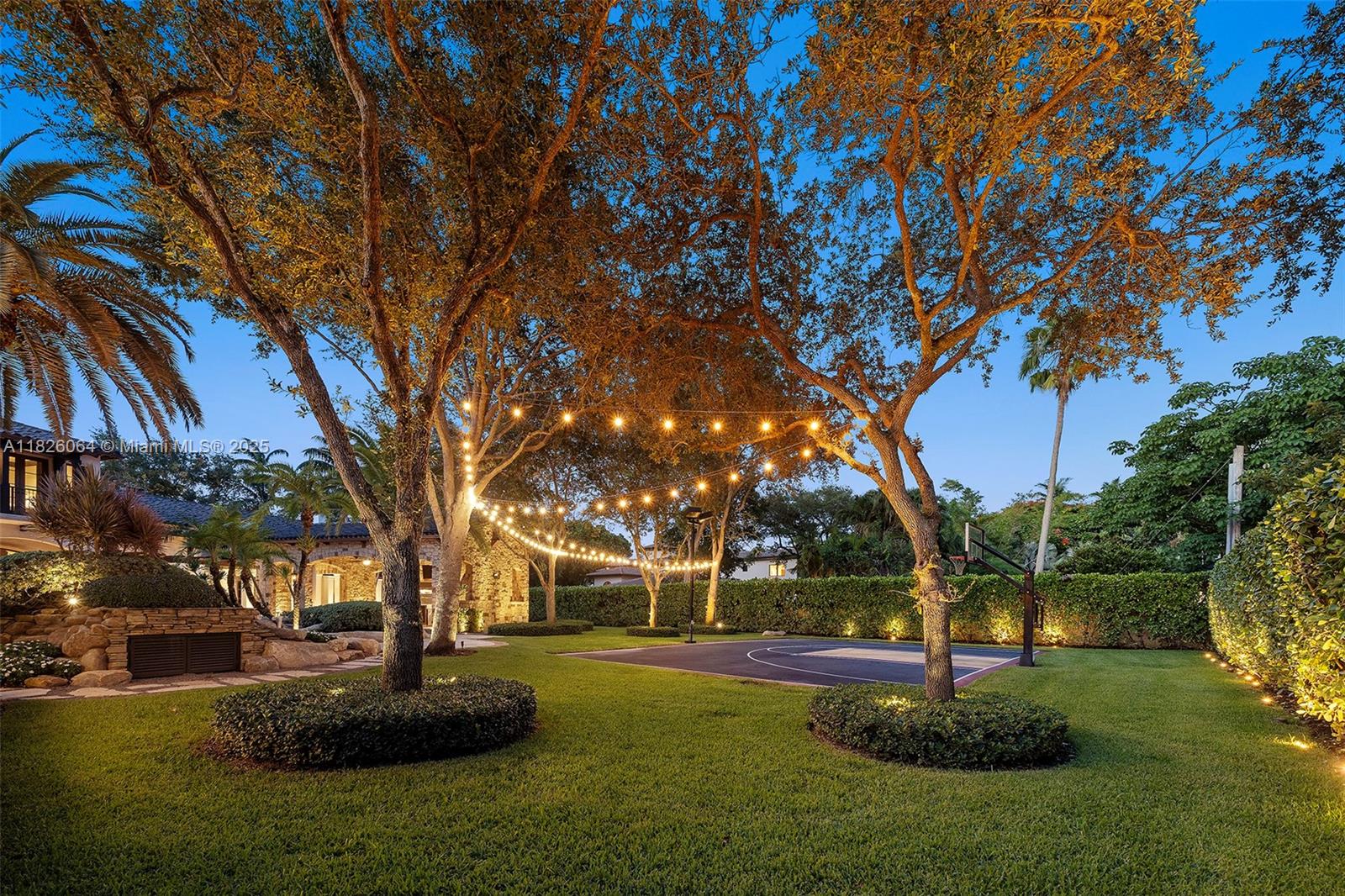 MARTIN SUBURBAN ACRES - Residential