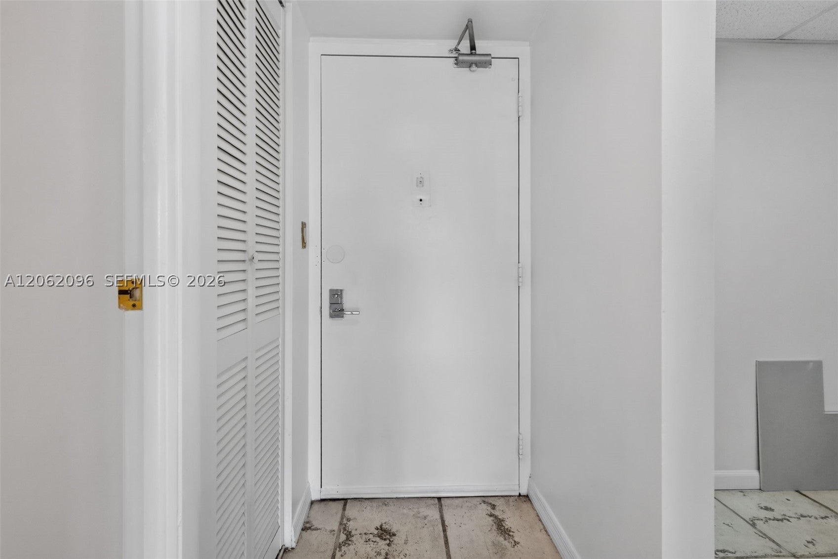 20335 W Country Club Dr 107