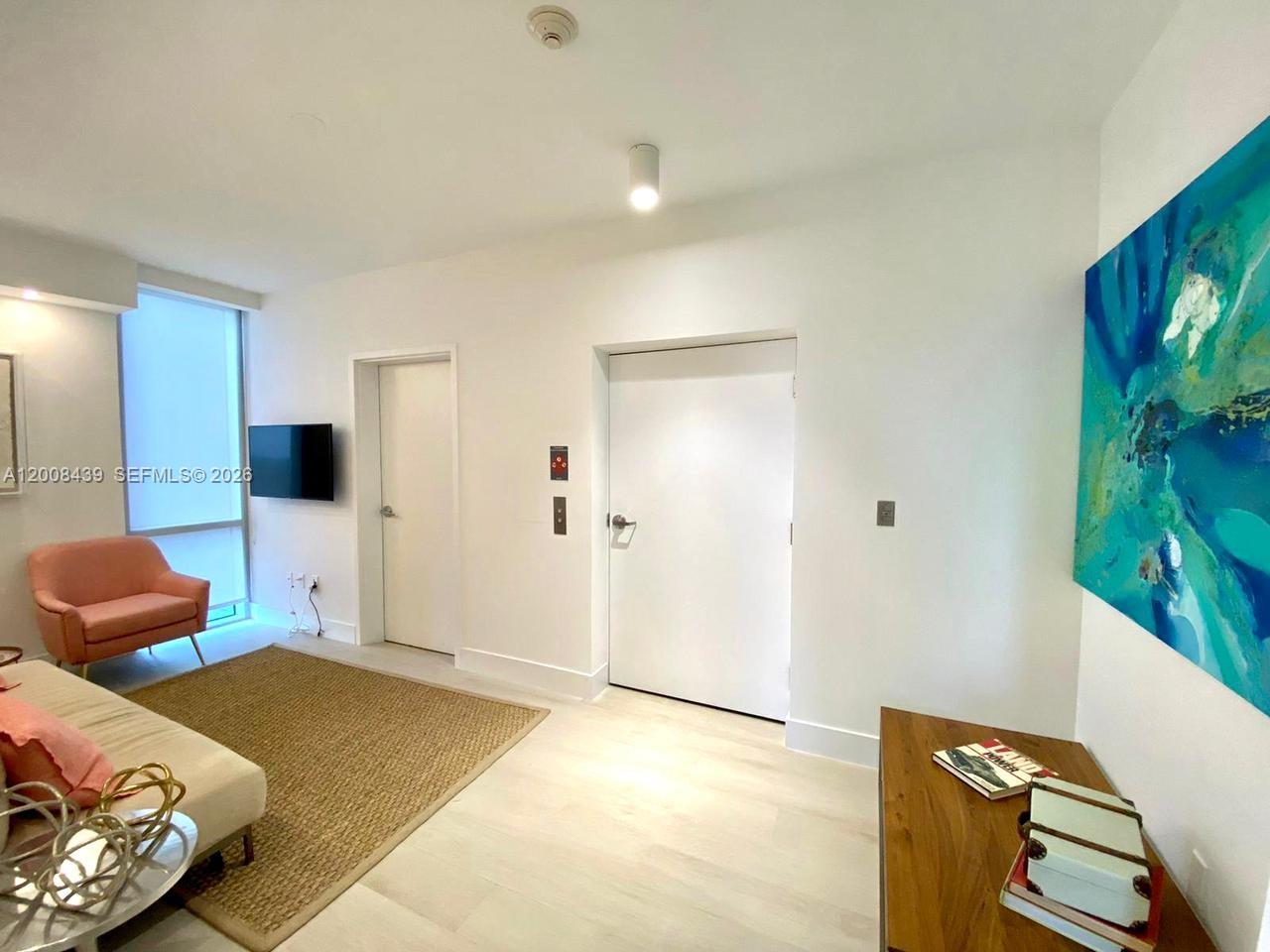 16385 Biscayne Blvd 2721