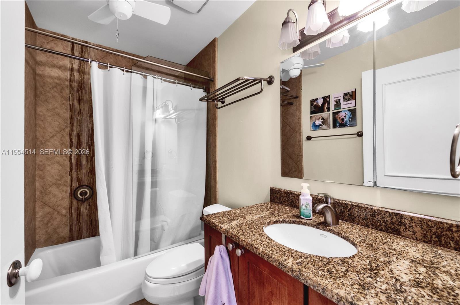 SANDALFOOT COVE SEC 12 - Residential