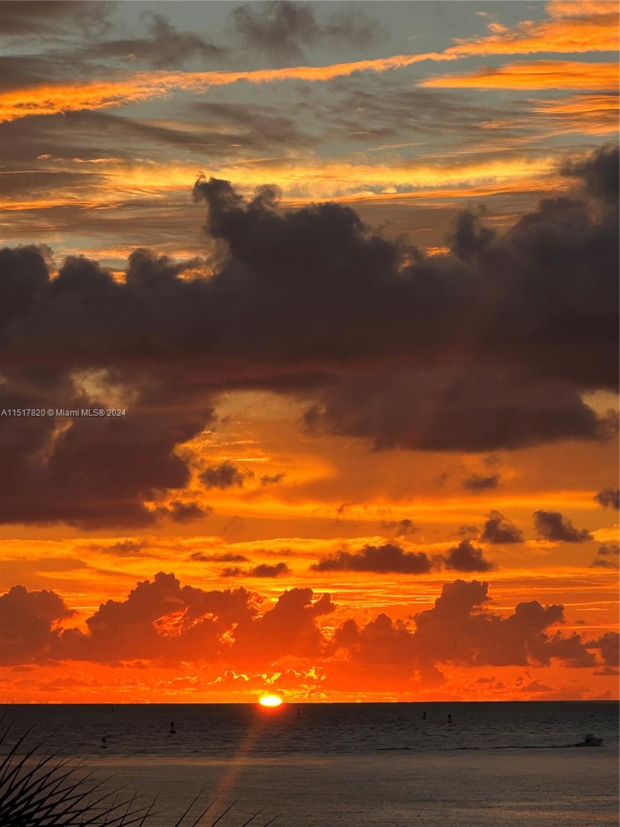 OCEANSIDE @ FISHER ISL CO - Residential