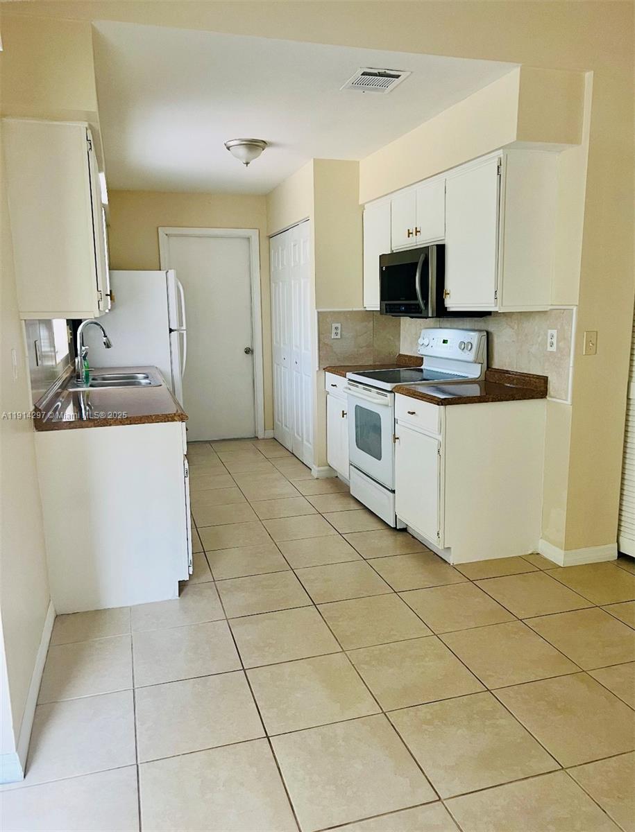 POINCIANA - Residential