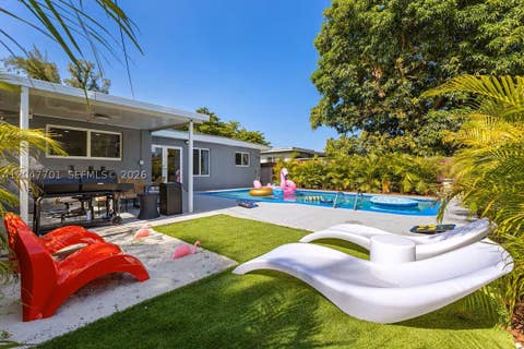 Tiny photo for 1240 NE 159th St, North Miami Beach, FL 33162 (MLS # A12047701)