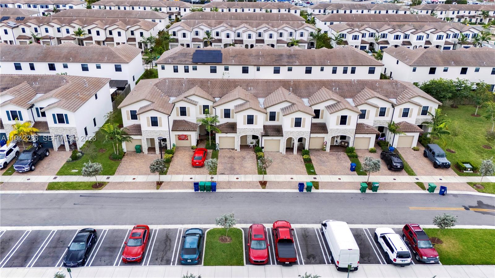 KENDALL ASSEMBLAGE SOUTH - Residential