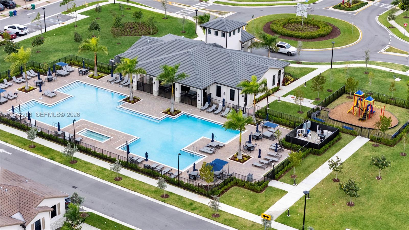 KENDALL ASSEMBLAGE SOUTH - Residential