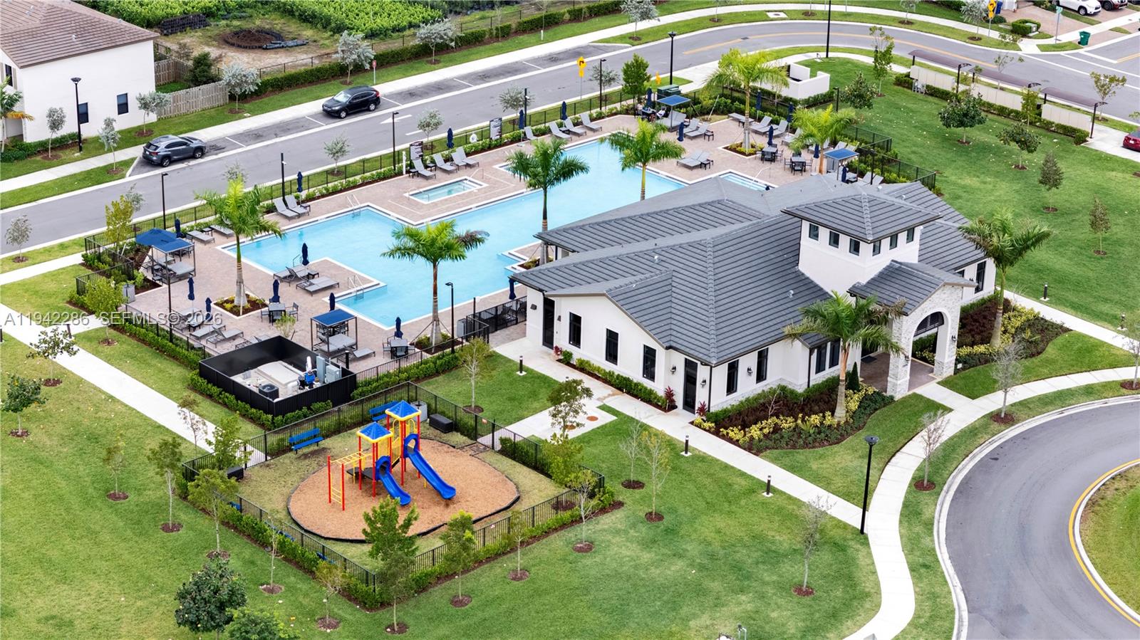 KENDALL ASSEMBLAGE SOUTH - Residential