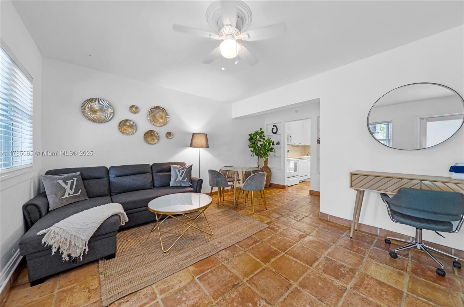 Rental Property at 312 Ne 16th Ter B, Fort Lauderdale, Broward County, Florida - Bedrooms: 1 
Bathrooms: 1  - $2,600 MO.