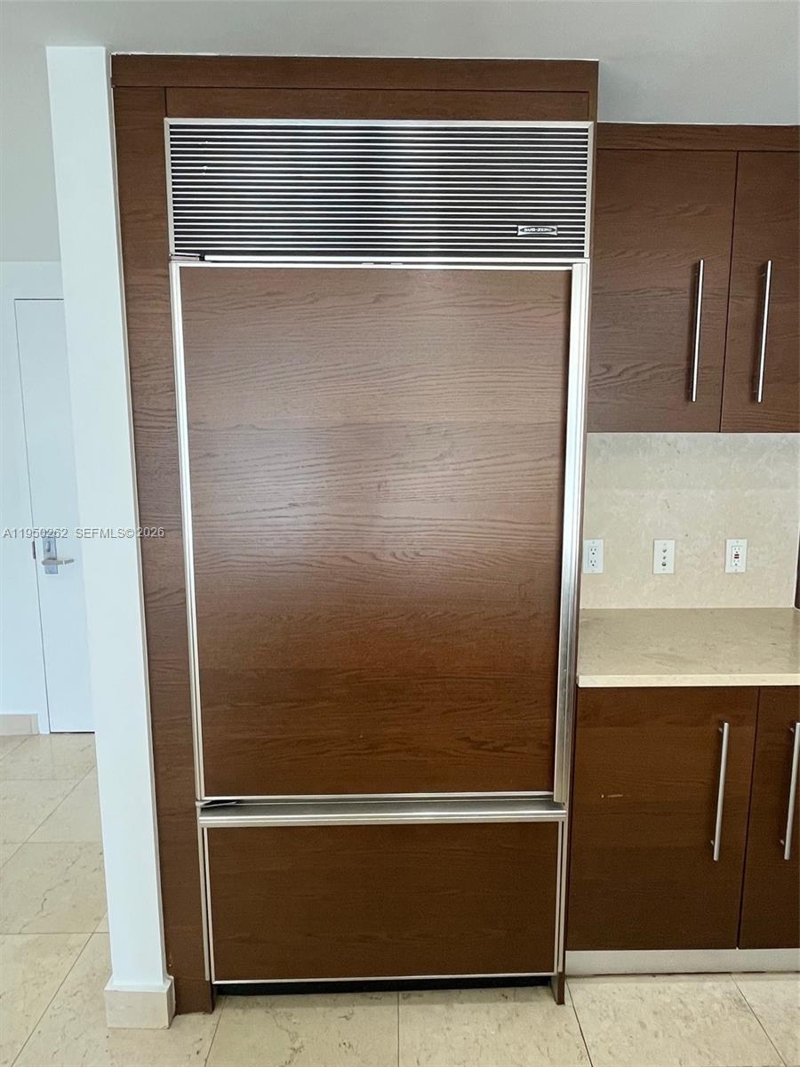 495 Brickell Ave 1207