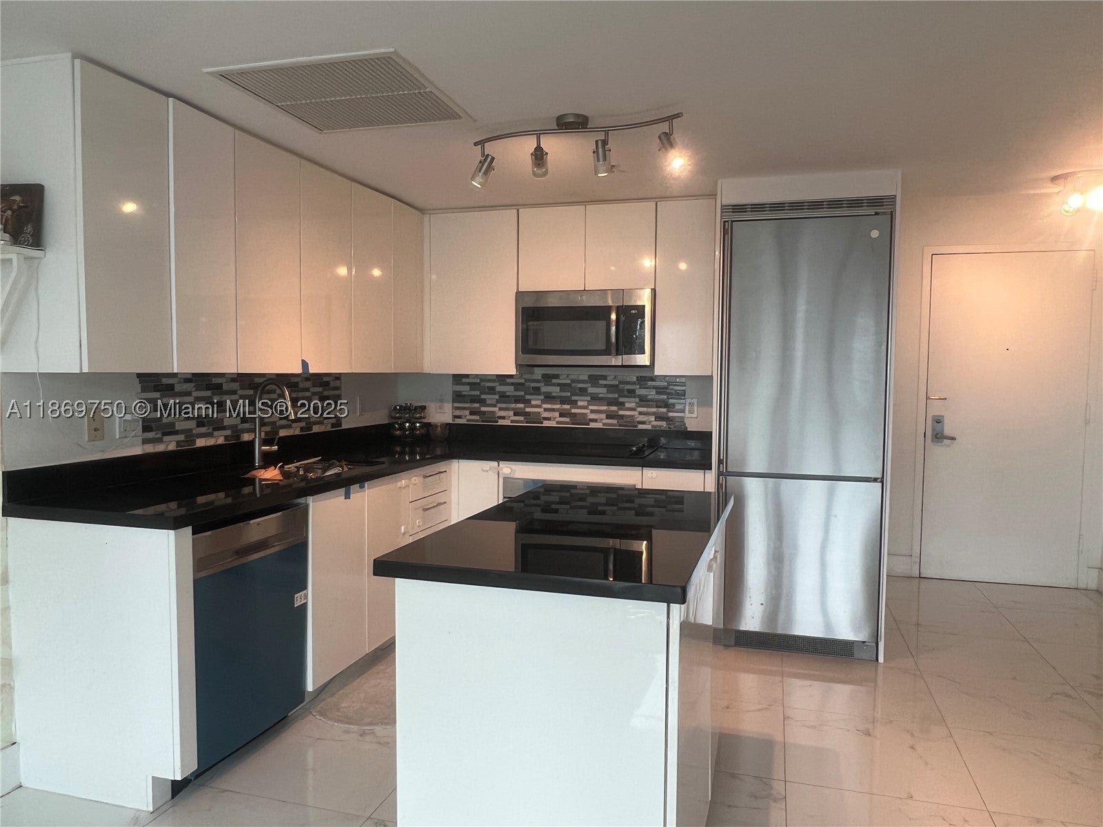 92 SW 3rd St 3803