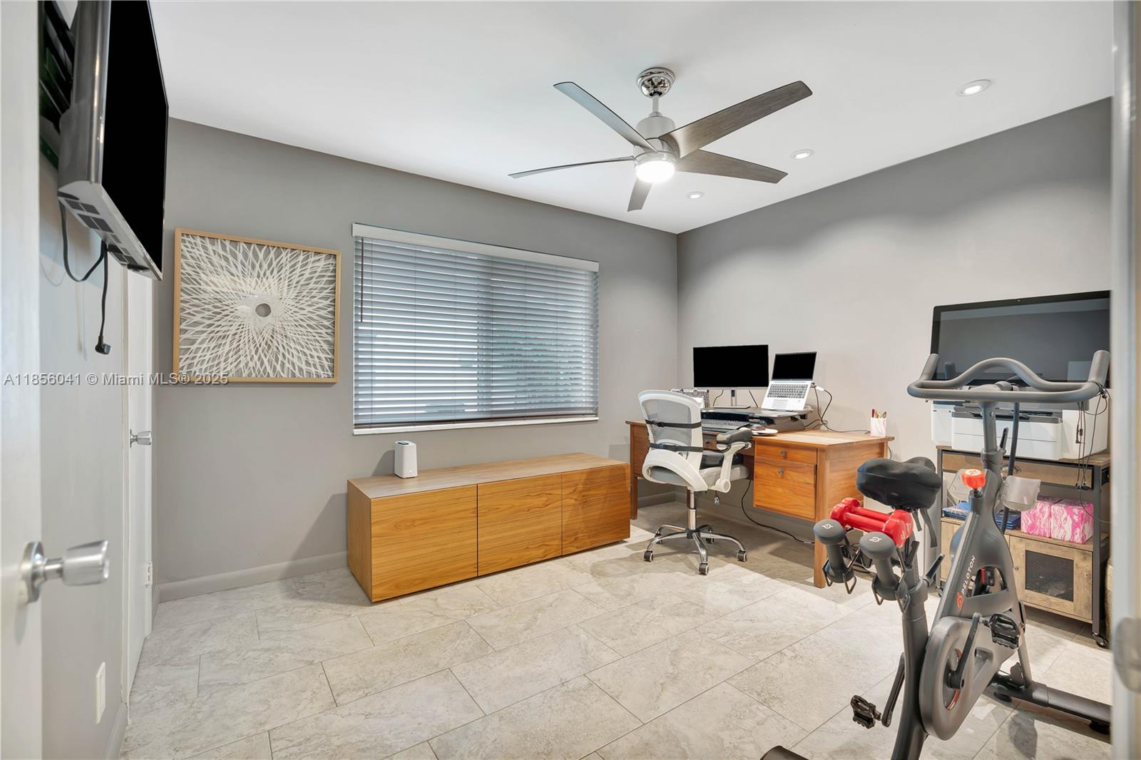 PALM BEACH GARDENS ESTATE - Residential