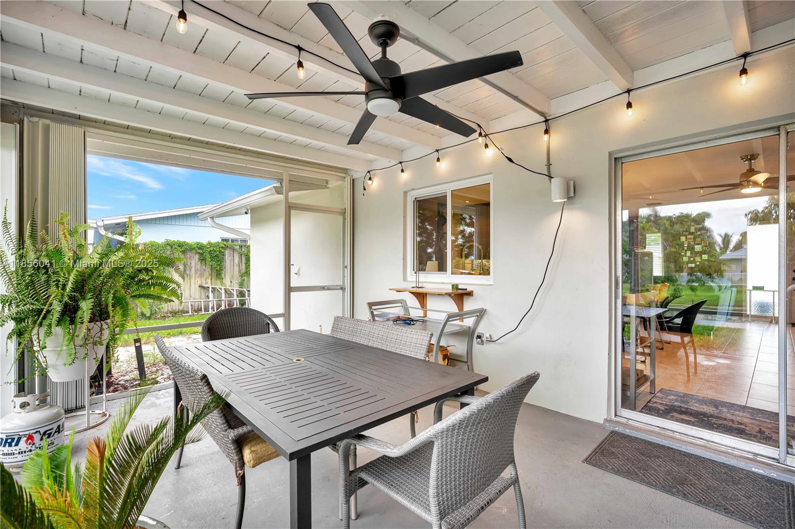 PALM BEACH GARDENS ESTATE - Residential