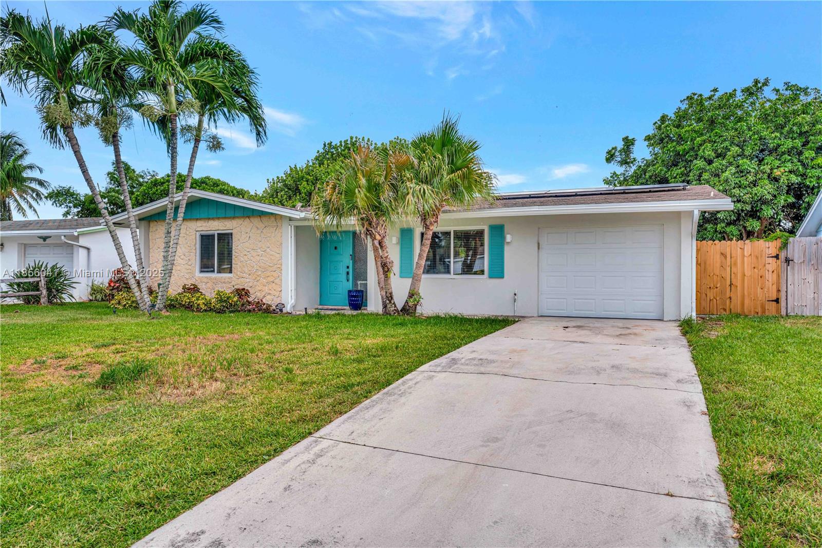 PALM BEACH GARDENS ESTATE - Residential