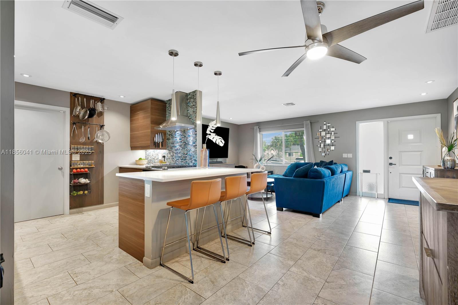 PALM BEACH GARDENS ESTATE - Residential