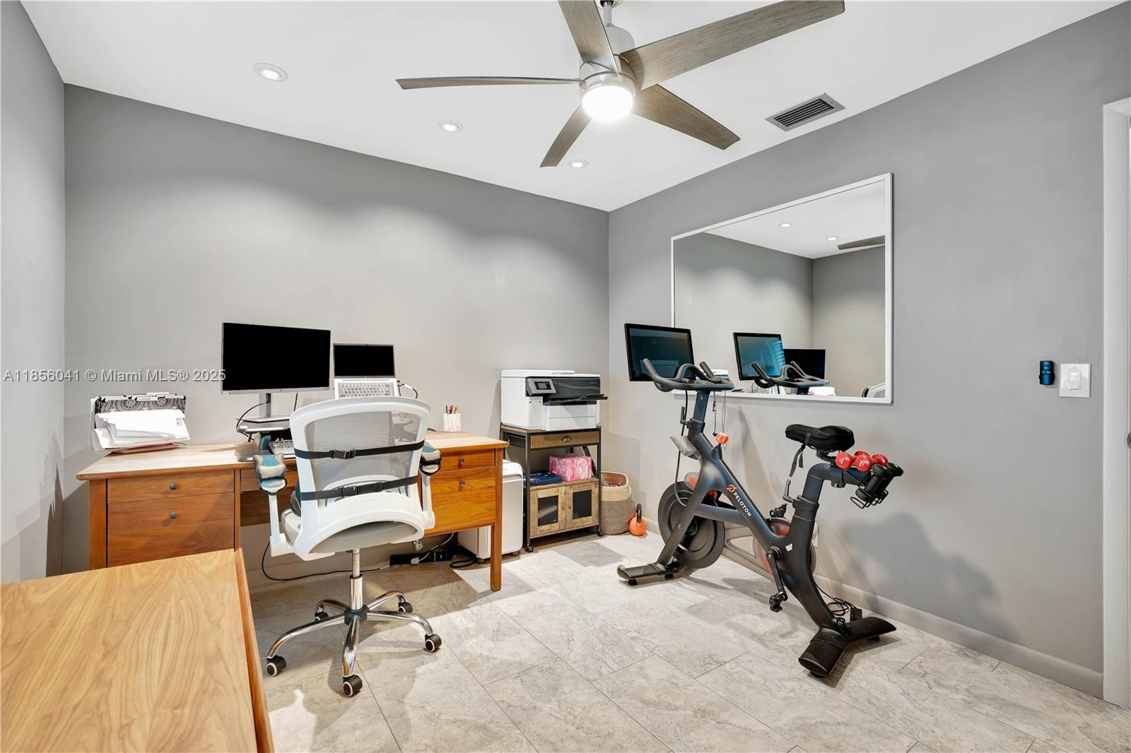 PALM BEACH GARDENS ESTATE - Residential