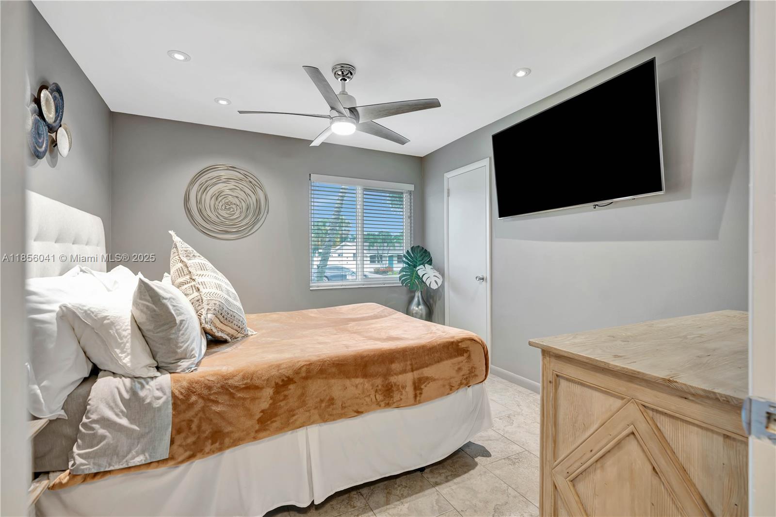 PALM BEACH GARDENS ESTATE - Residential