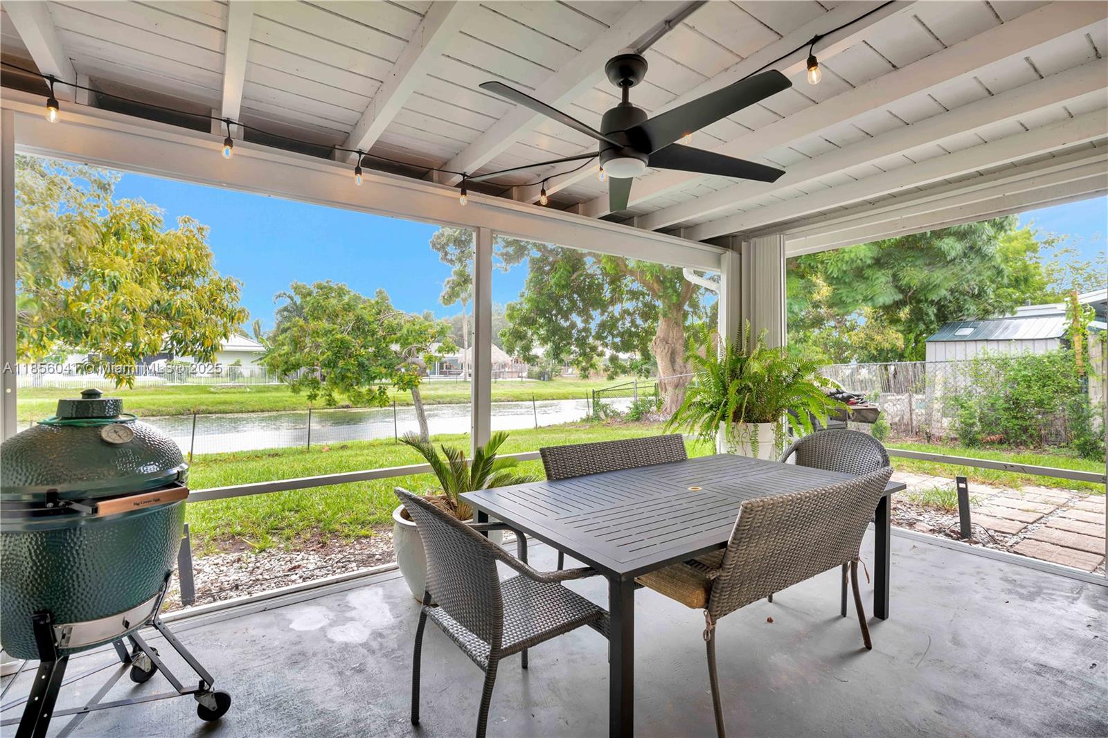 PALM BEACH GARDENS ESTATE - Residential