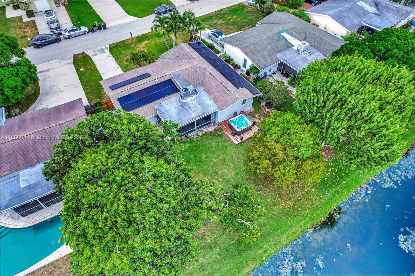 PALM BEACH GARDENS ESTATE - Residential