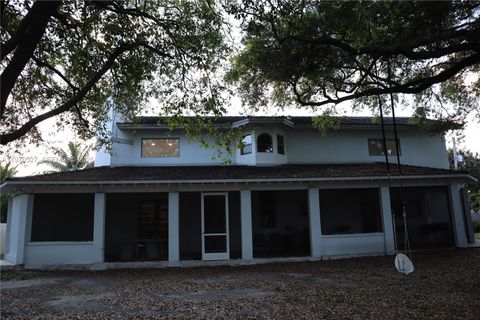 937 NE 171st St Miami FL 33162