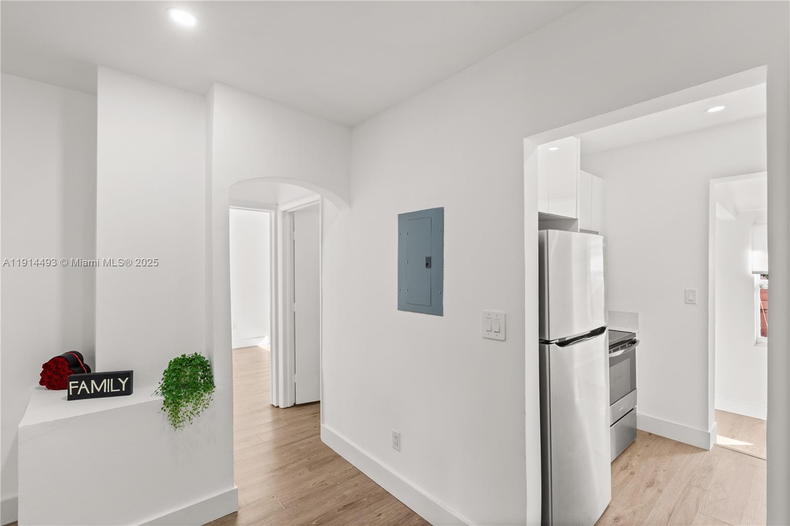 HAZEL PARK - Residential Lease