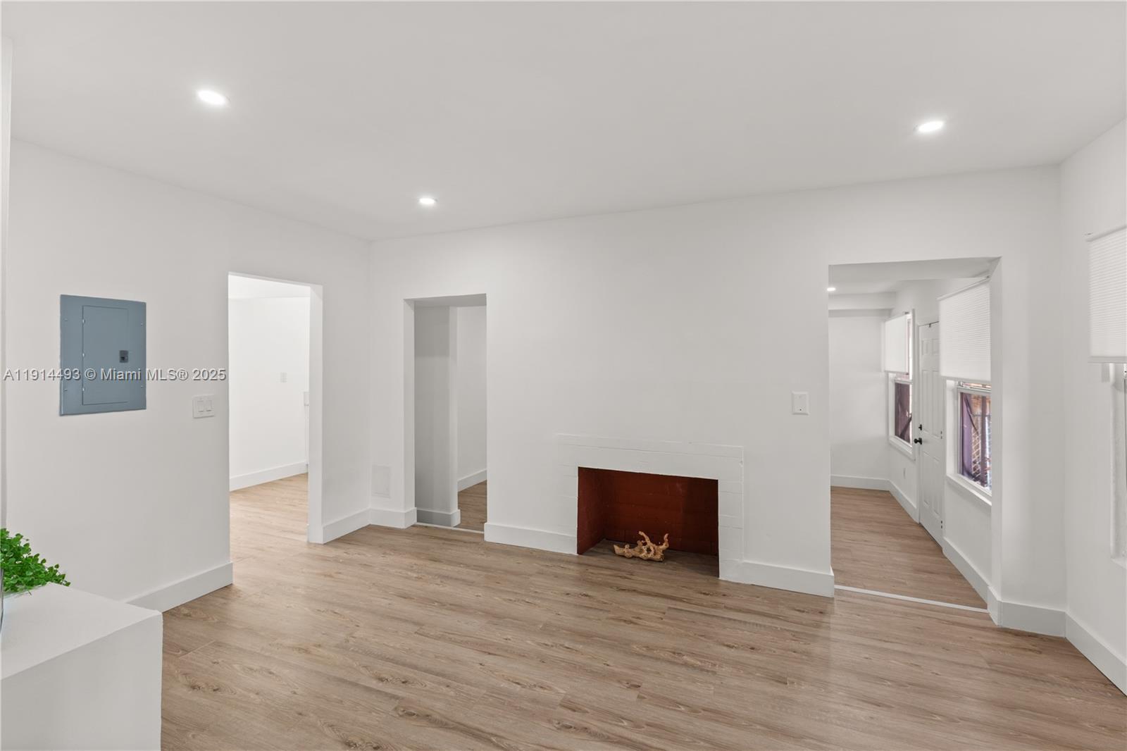 HAZEL PARK - Residential Lease