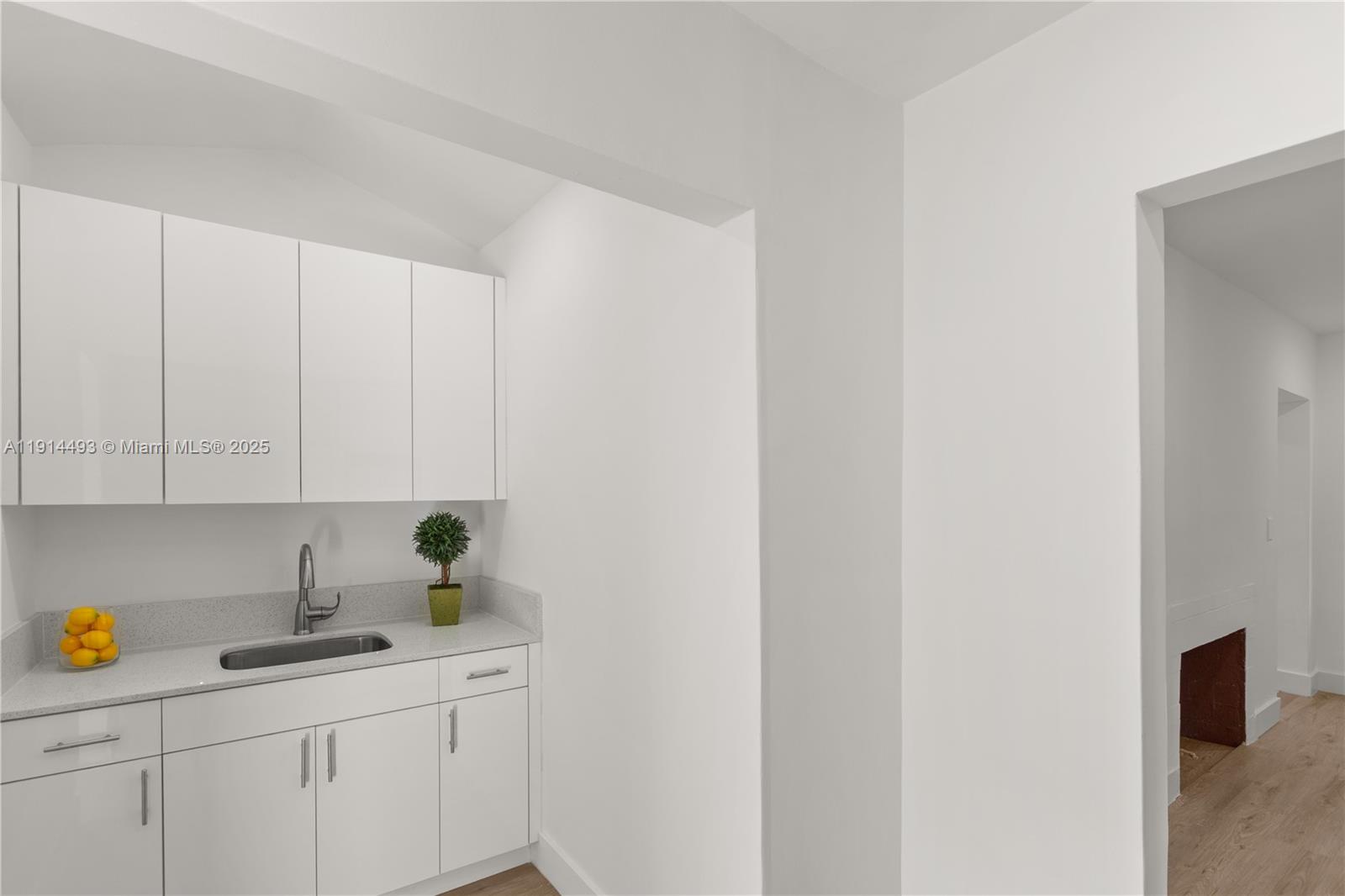 HAZEL PARK - Residential Lease