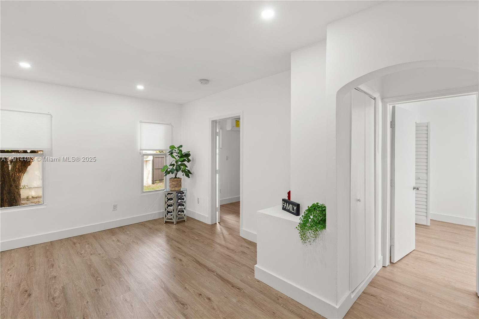 HAZEL PARK - Residential Lease