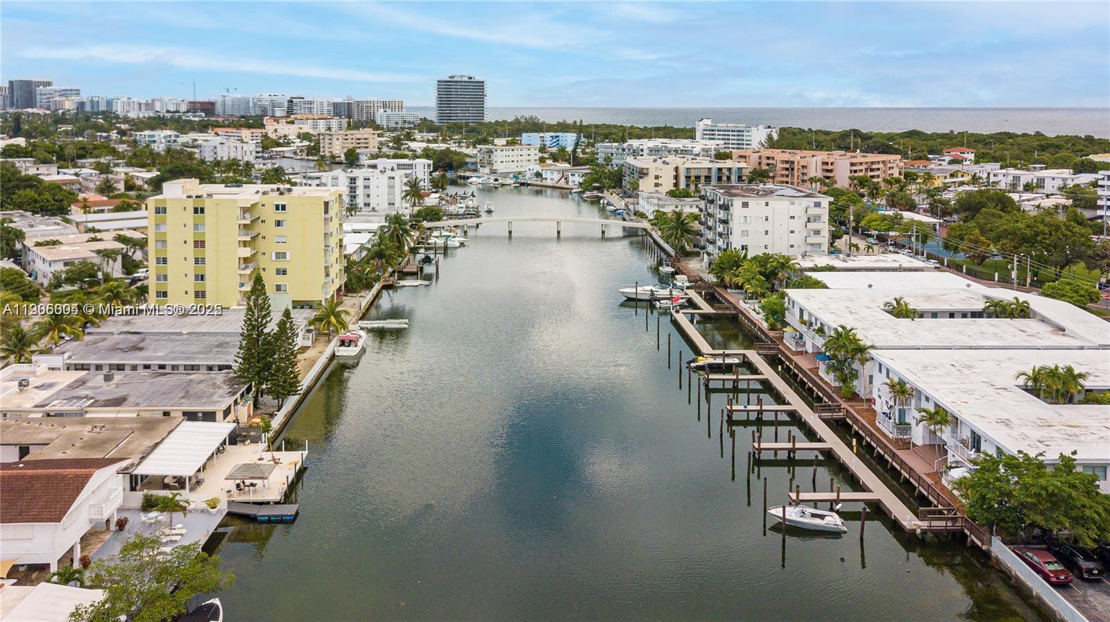 BISCAYNE BCH SUB - Residential Lease