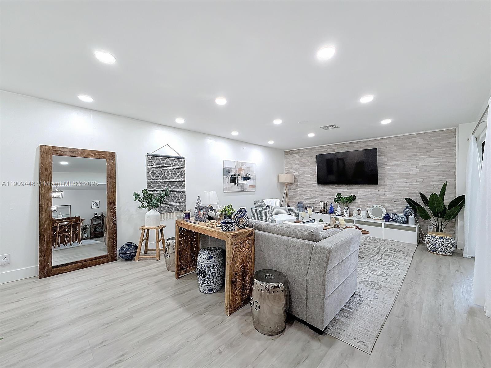 Pineapple Park - Residential