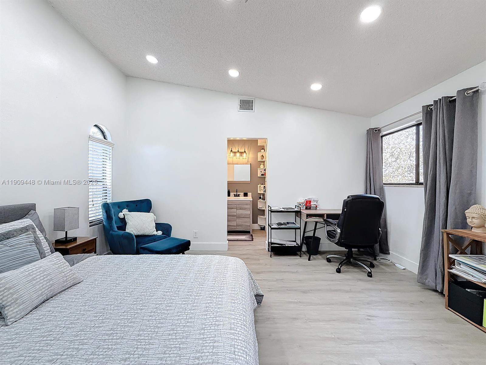 Pineapple Park - Residential