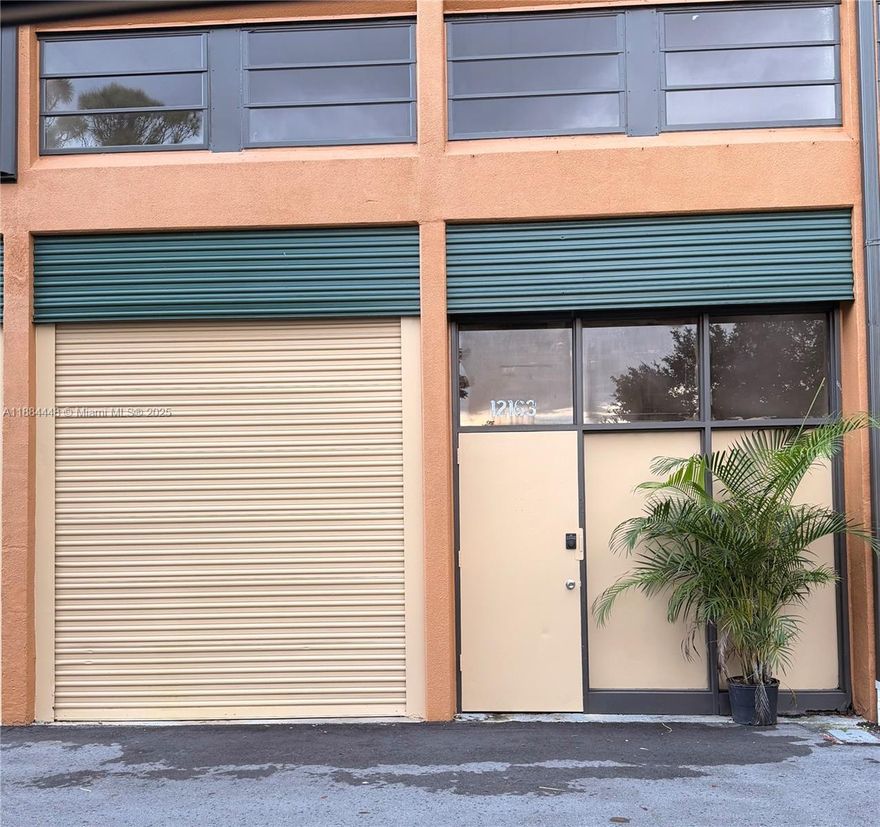 Warehouse in Kendall Park Commercial, featuring high ceilings, loading door, and office space. Tenant-occupied, providing immediate rental income. Prime investment opportunity in a strategic location with easy access to major highways, port, and airport.