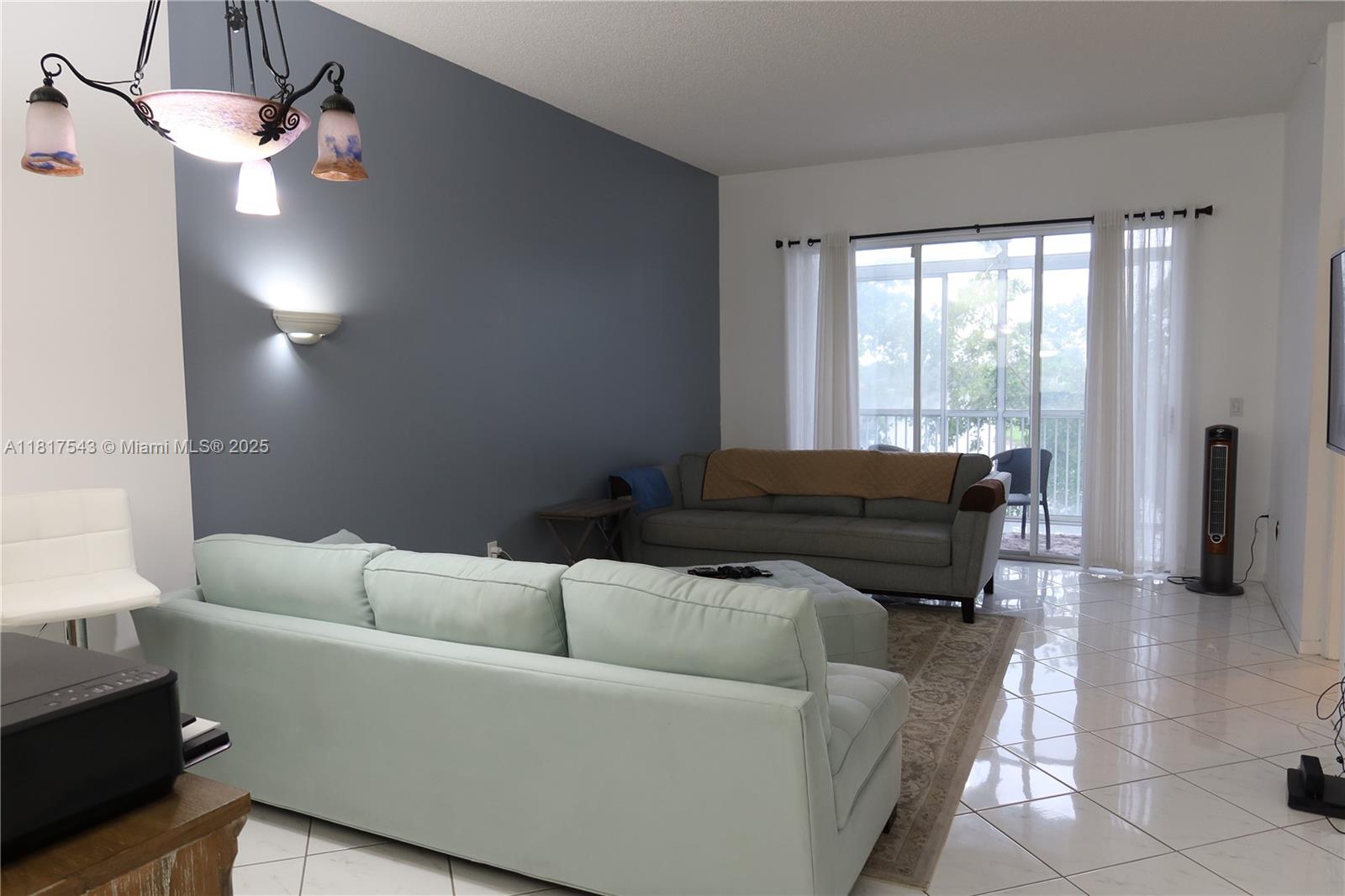 WELDON CONDOMINIUM - Residential