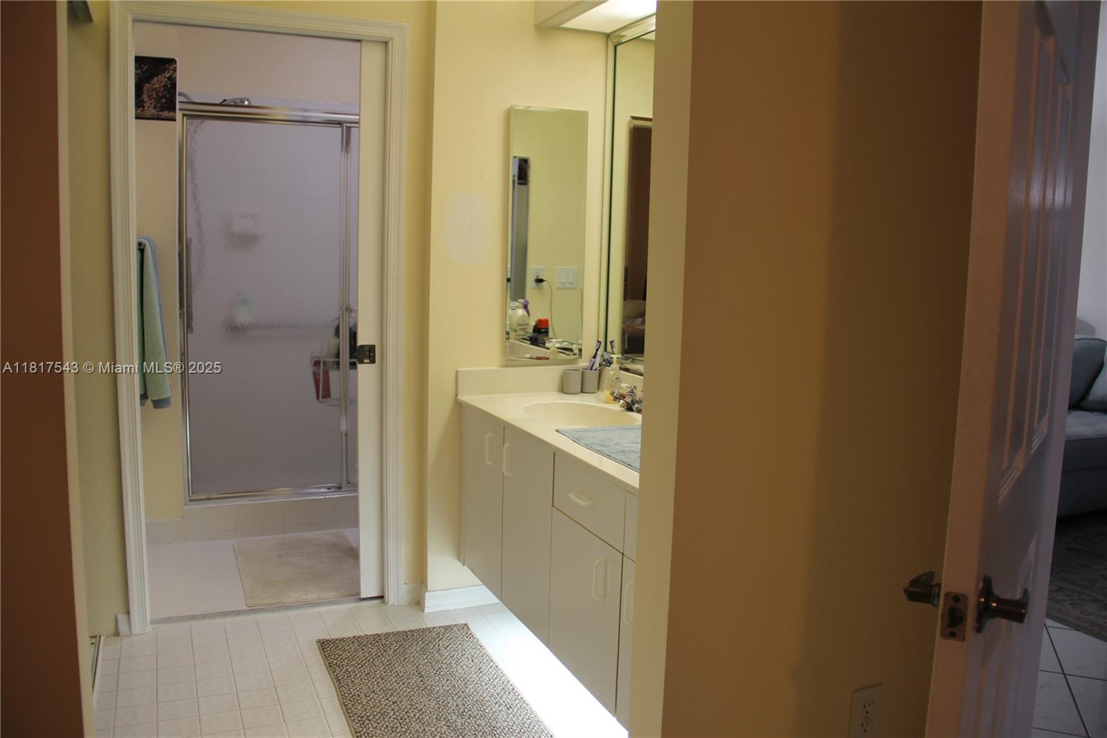 WELDON CONDOMINIUM - Residential