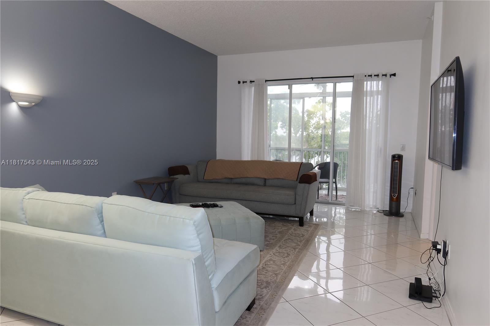WELDON CONDOMINIUM - Residential