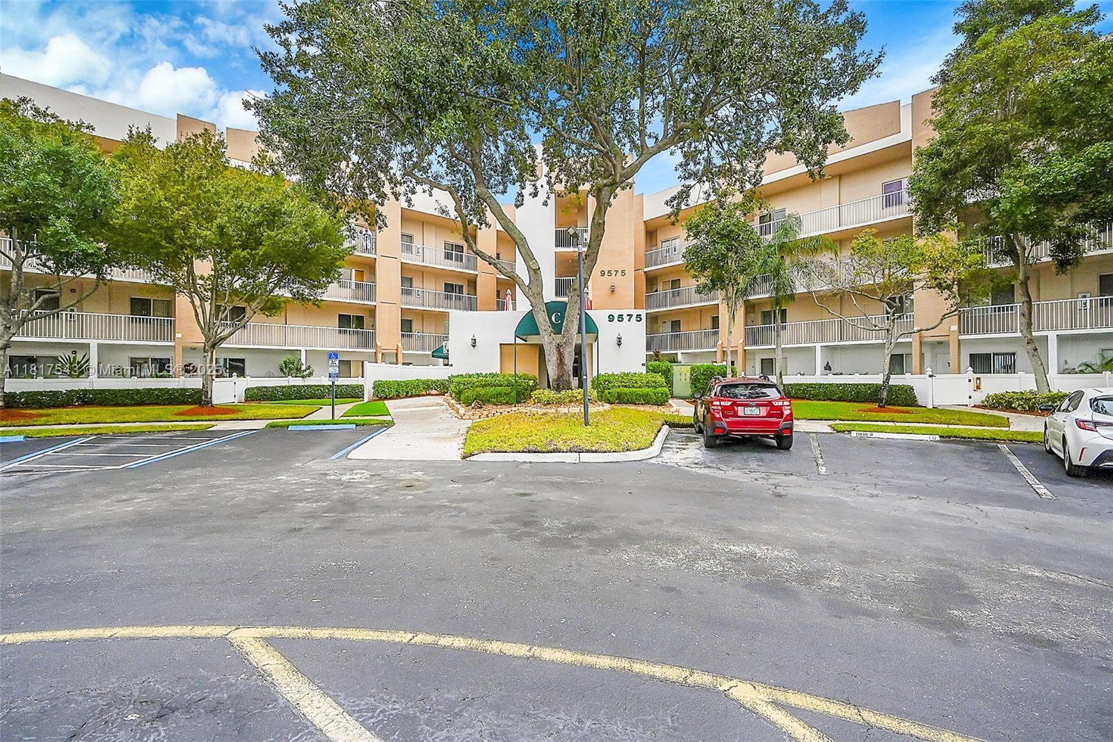 WELDON CONDOMINIUM - Residential