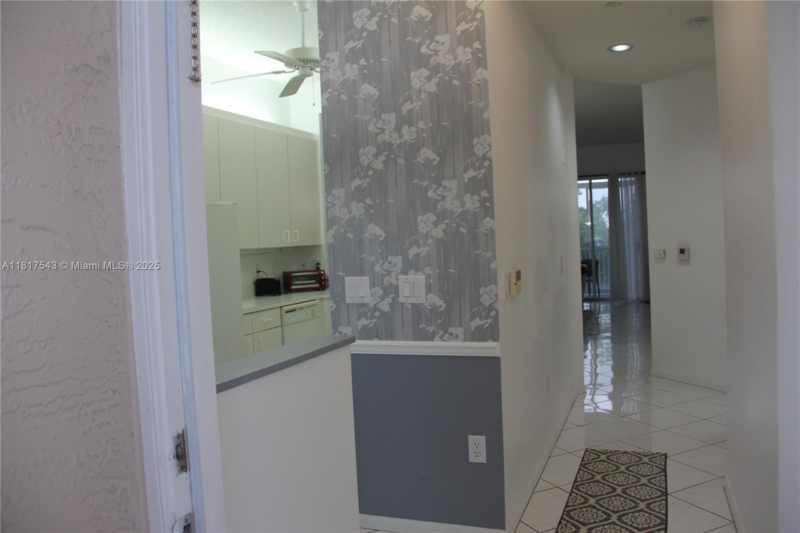 WELDON CONDOMINIUM - Residential