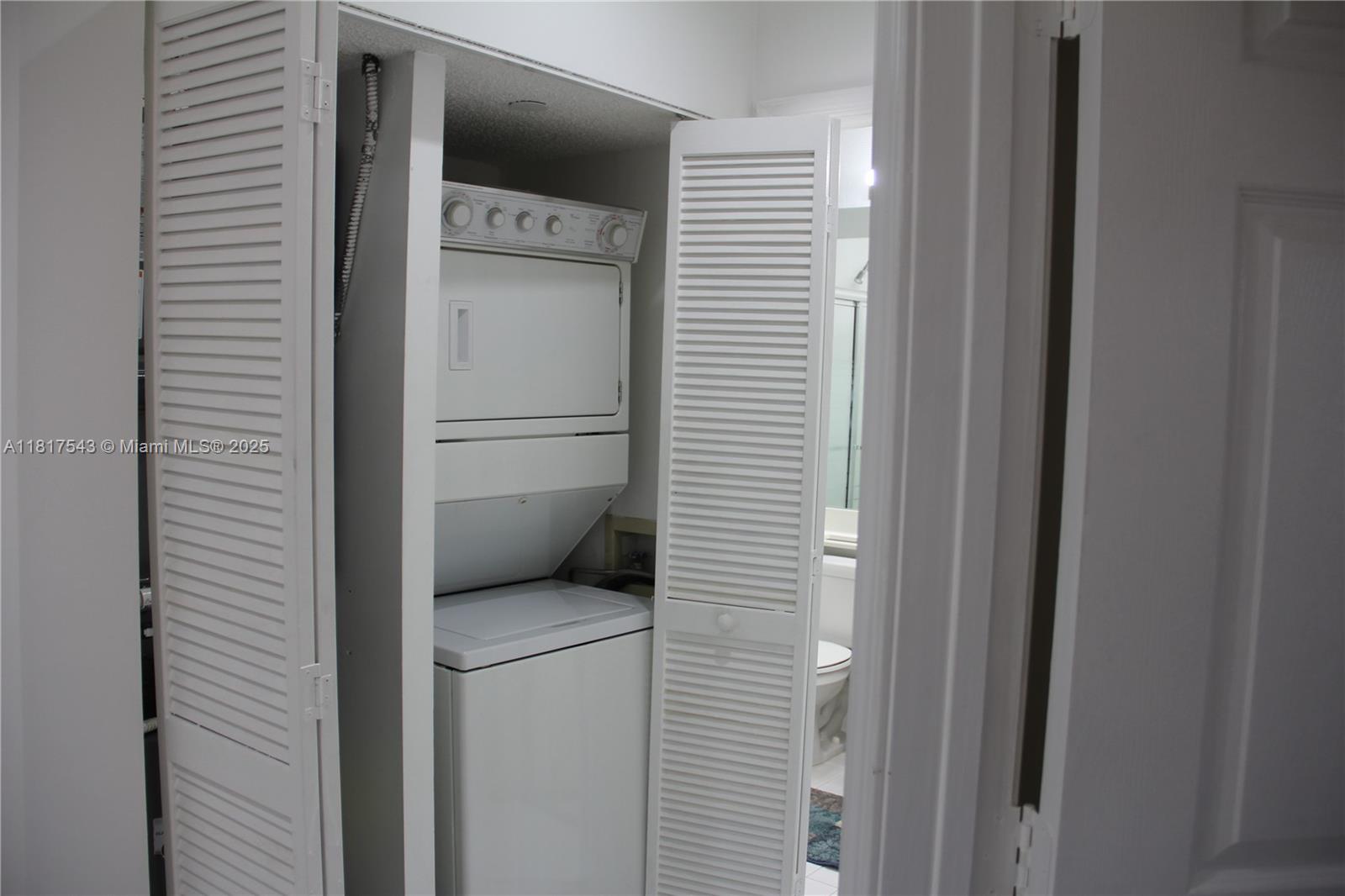 WELDON CONDOMINIUM - Residential
