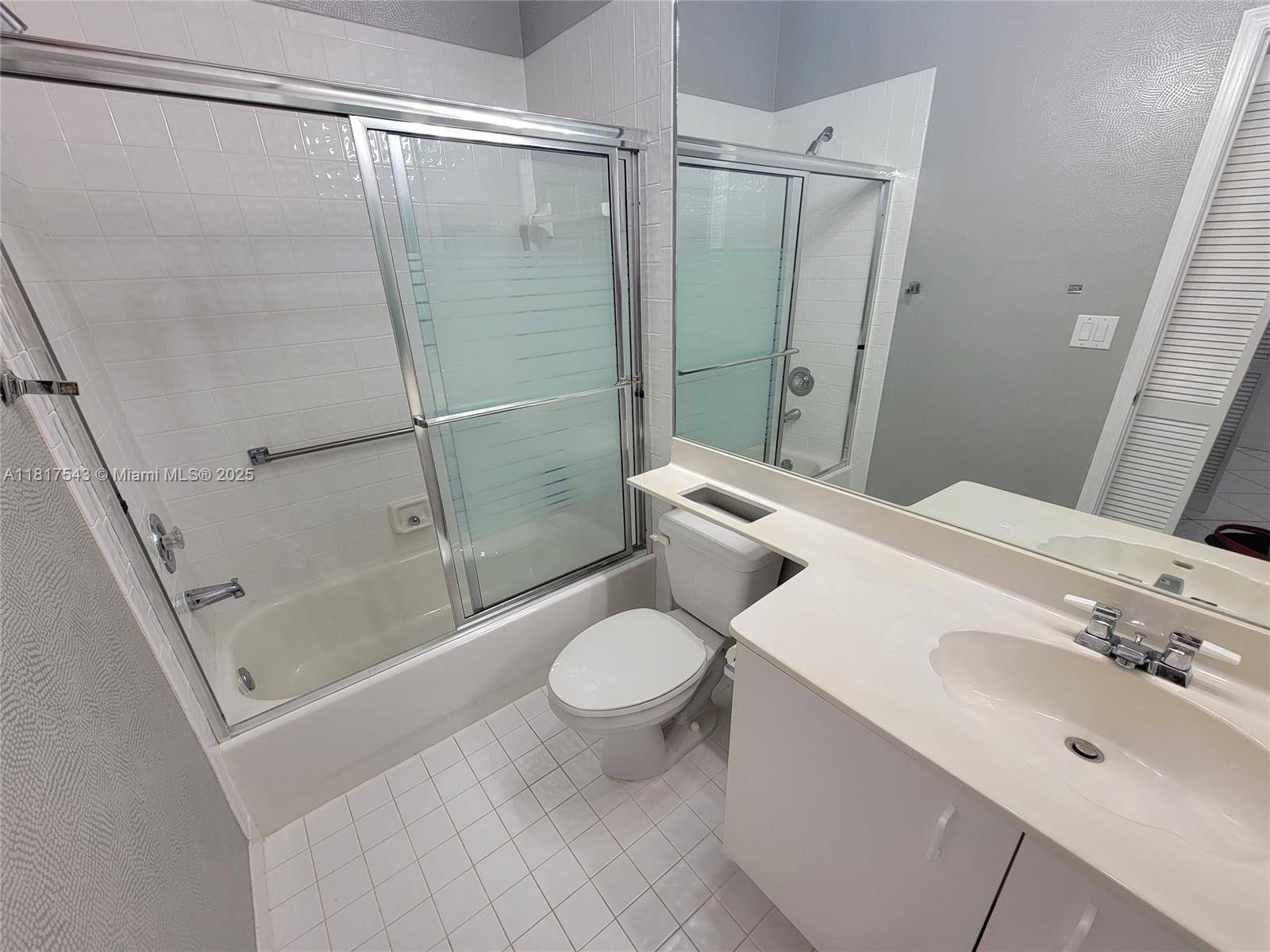WELDON CONDOMINIUM - Residential