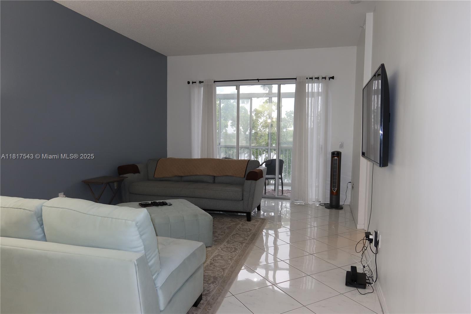 WELDON CONDOMINIUM - Residential