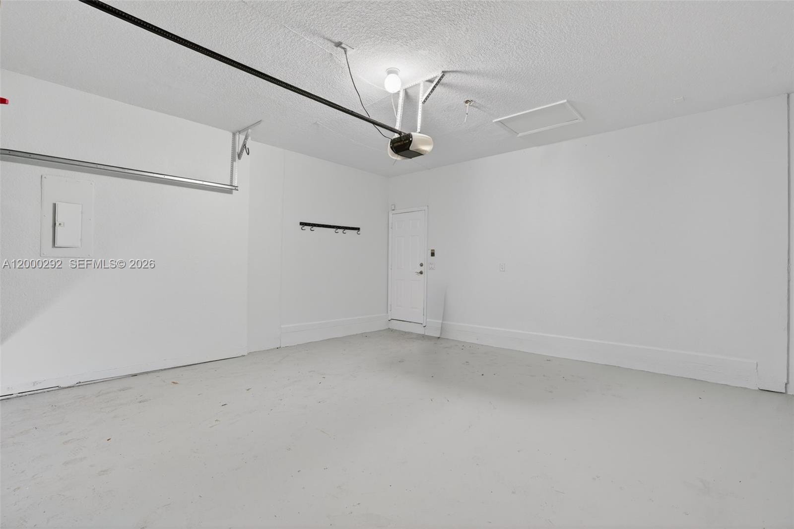 OAK CREEK SOUTH 1ST ADDN - Residential