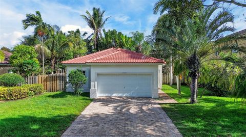 15521 SW 151st Ter Miami FL 33196