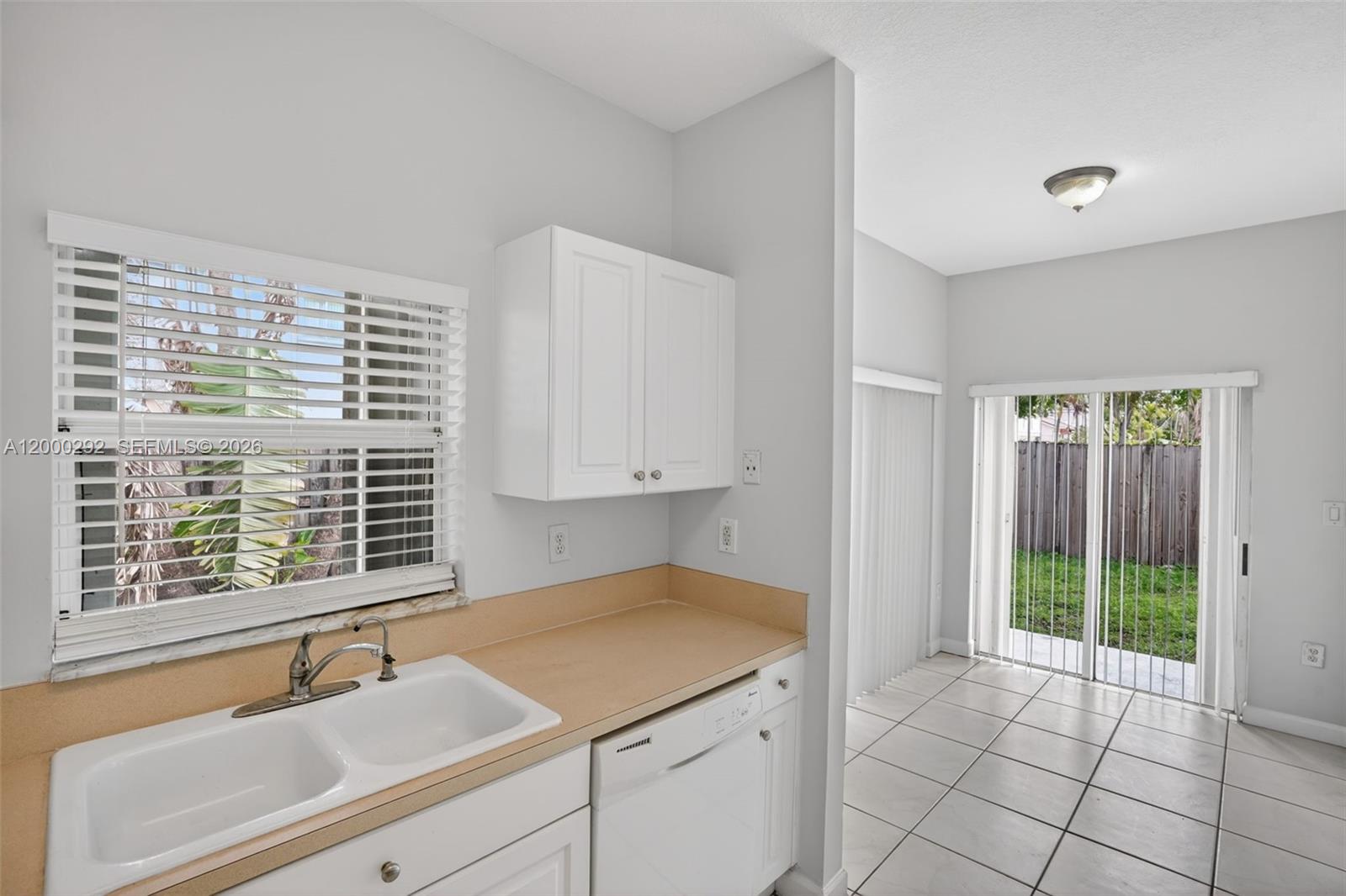 OAK CREEK SOUTH 1ST ADDN - Residential