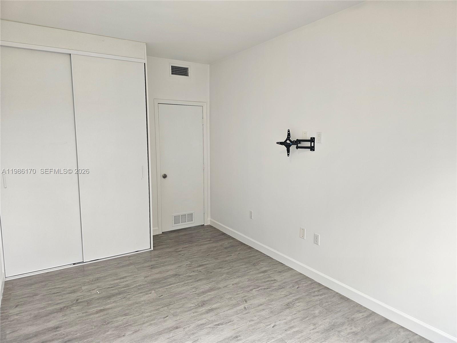 VITRAN AT NARANJA ESTATES - Residential Lease