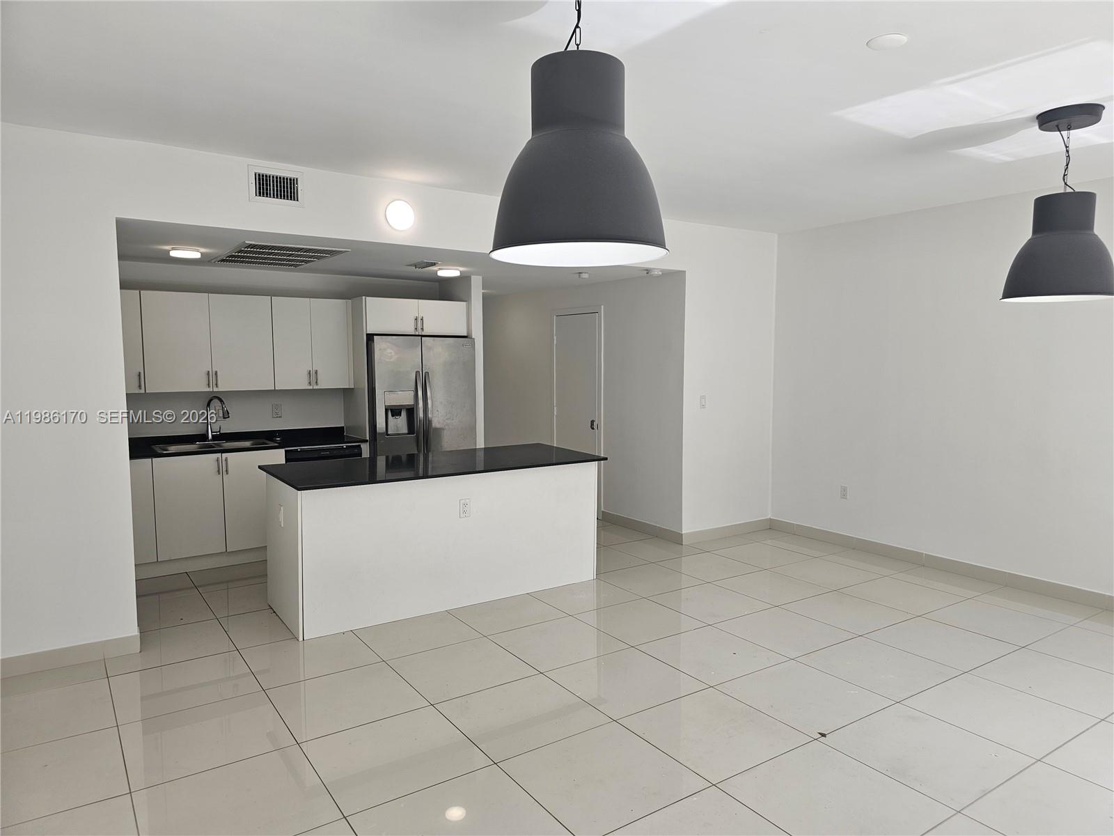 VITRAN AT NARANJA ESTATES - Residential Lease