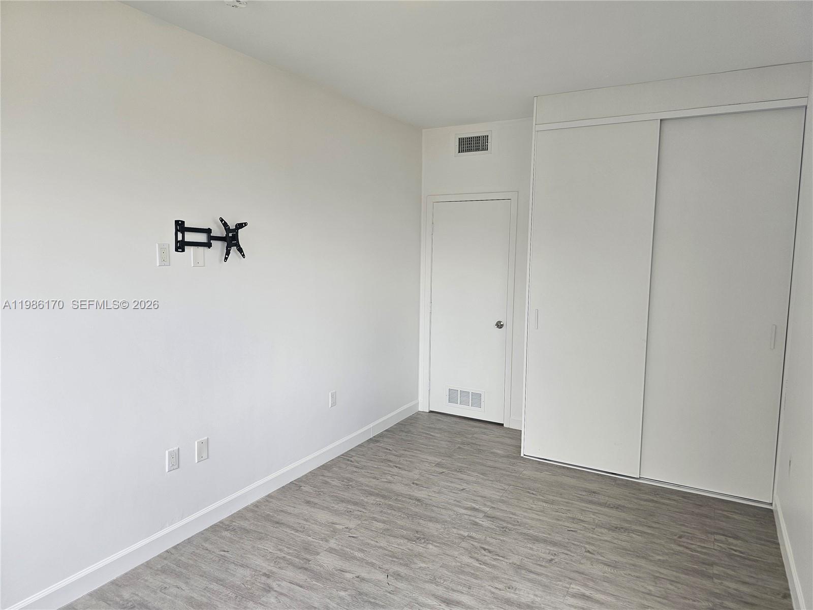 VITRAN AT NARANJA ESTATES - Residential Lease