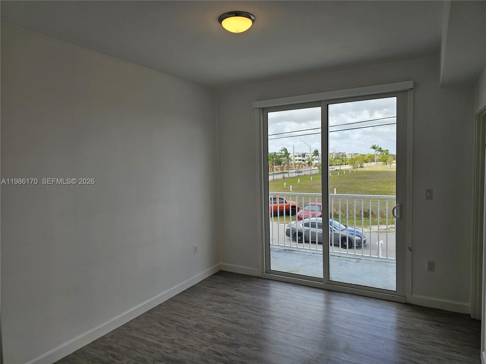 VITRAN AT NARANJA ESTATES - Residential Lease