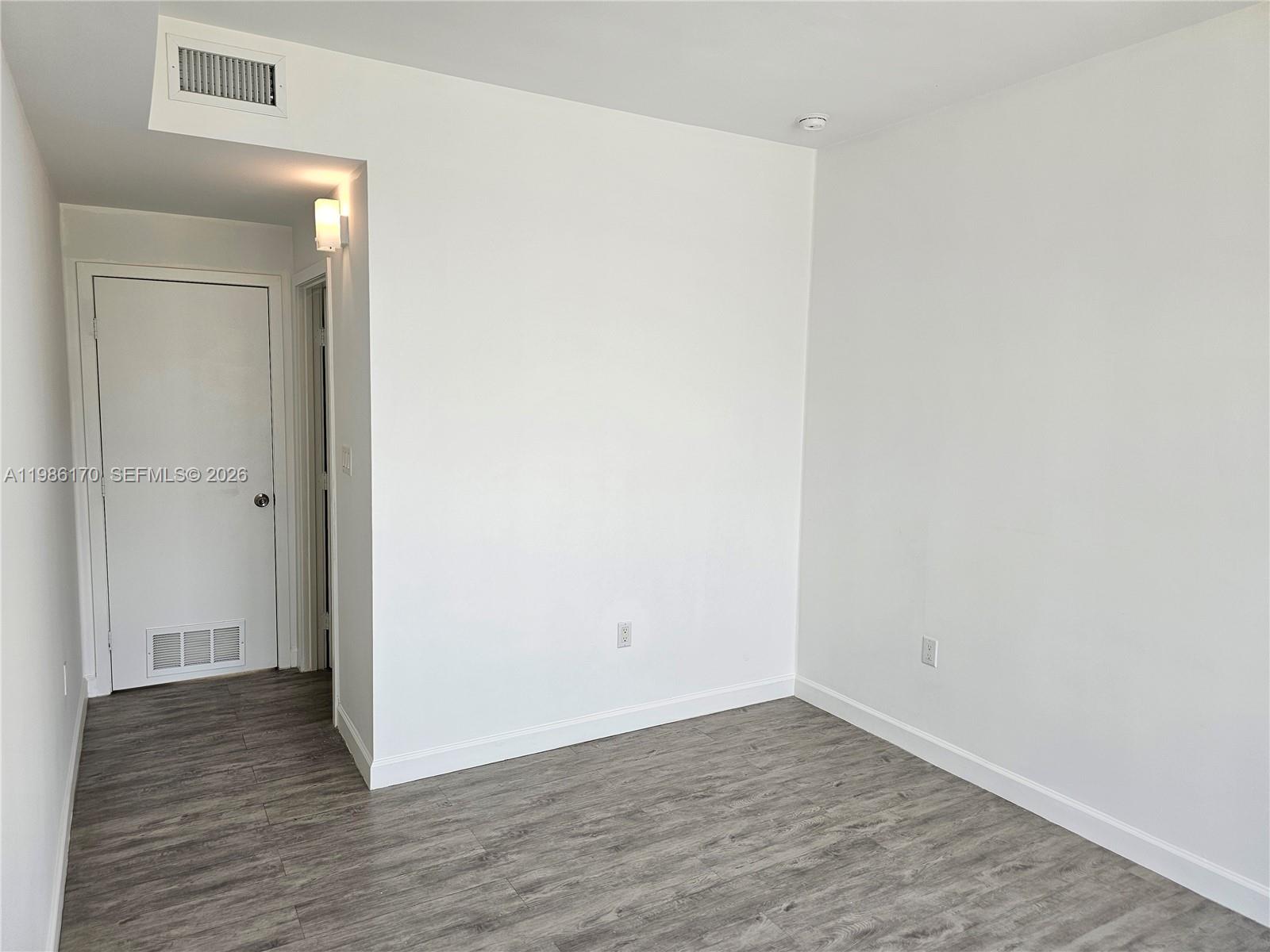 VITRAN AT NARANJA ESTATES - Residential Lease