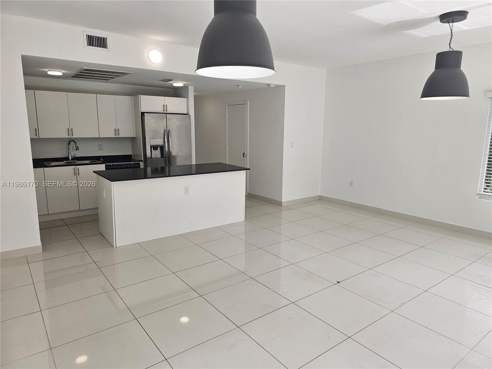 VITRAN AT NARANJA ESTATES - Residential Lease